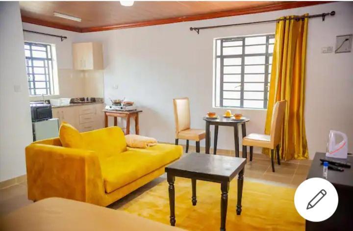 Penthouse Rooftop Studio With King Bed Nairobi Exteriör bild
