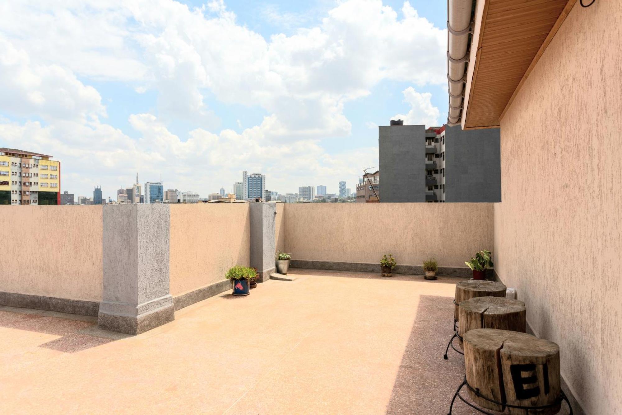 Penthouse Rooftop Studio With King Bed Nairobi Exteriör bild
